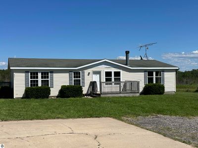 11130 N Us31, House other with 3 bedrooms, 2 bathrooms and null parking in Charlevoix MI | Image 1