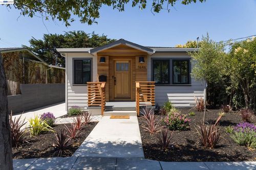 1646 10th St, Berkeley, CA, 94710-1816 | Card Image