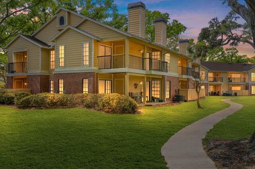 203-8609 Mallard Reserve Drive, TAMPA, FL, 33614 | Card Image