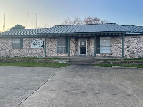 311 S Highway 67, Cedar Hill, TX, 75104-2706 | Card Image