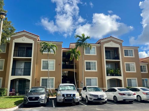 7920 N Nob Hill Rd, Tamarac, FL, 33321-7414 | Card Image