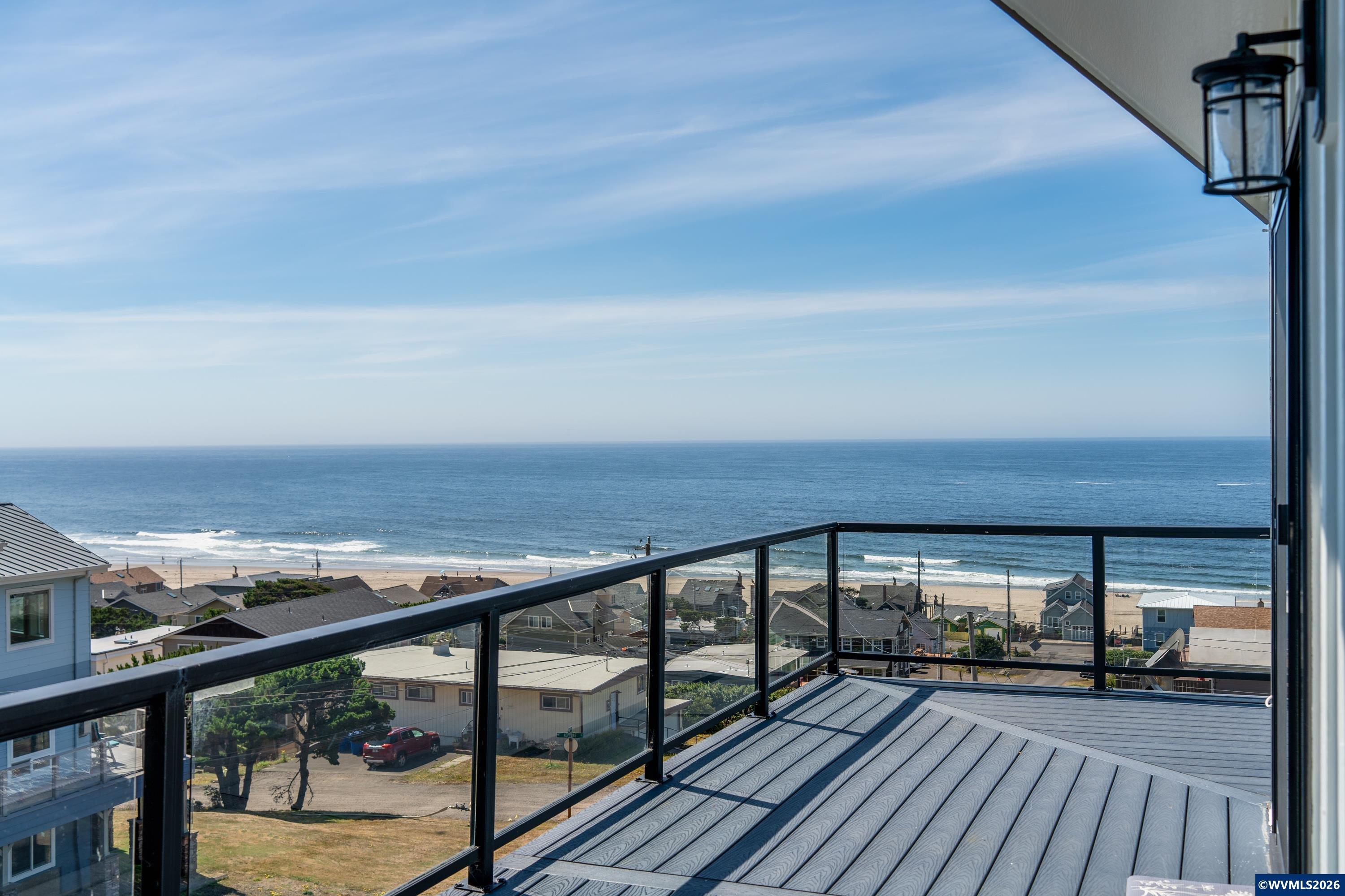 Residential in Lincoln City 4
