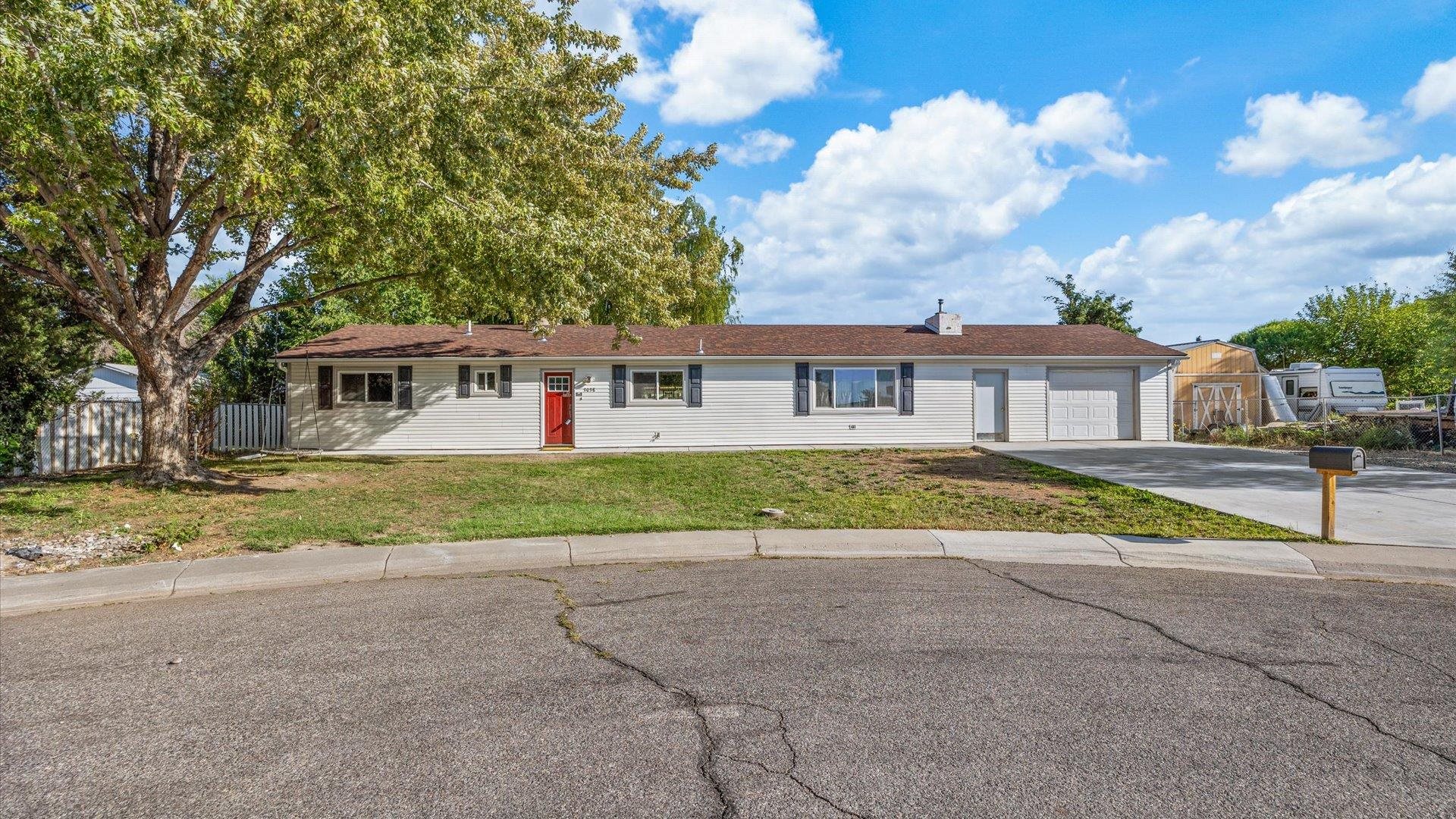 Hill Ave, Grand Junction, CO 81504