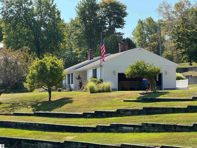 1800 Ridge Rd, House other with 4 bedrooms, 2 bathrooms and null parking in Hale MI | Image 9