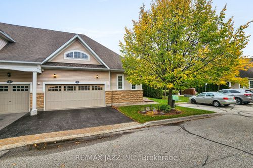 9-350 Lakebreeze Dr, Newcastle, ON, L1B0A2 | Card Image