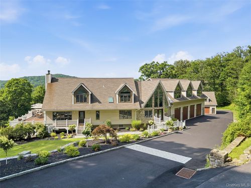 39 Julia Ct, Mahopac, NY, 10541-3089 | Card Image