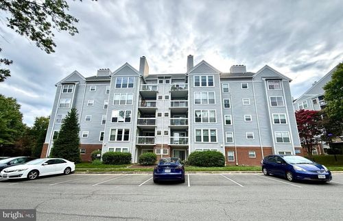 1-d3-10248 Appalachian Cir, OAKTON, VA, 22124-2856 | Card Image