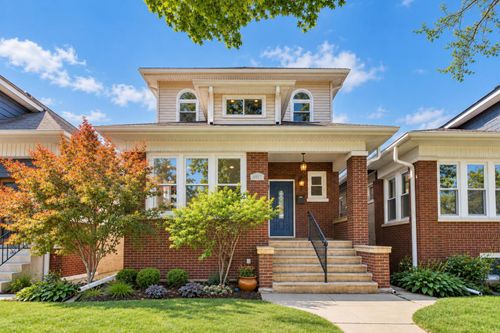 4920 N Keeler Ave, Chicago, IL, 60630-2714 | Card Image