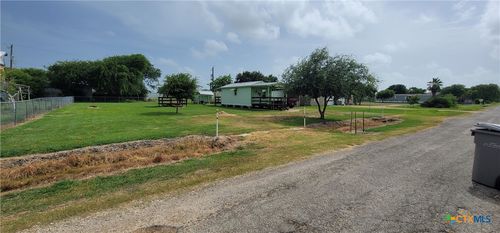 1007 W Dallas Ave, Seadrift, TX, 77983 | Card Image