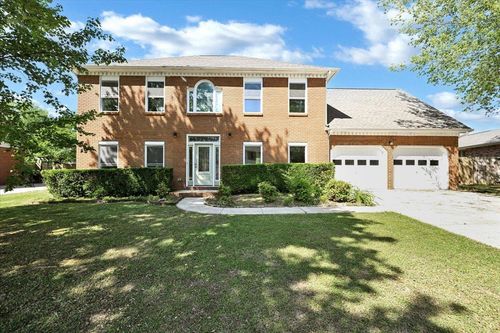 2411 Huntington Ln Se, Decatur, AL, 35601-4567 | Card Image