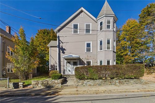 112 Bellingham Street, Woonsocket, RI, 02895 | Card Image