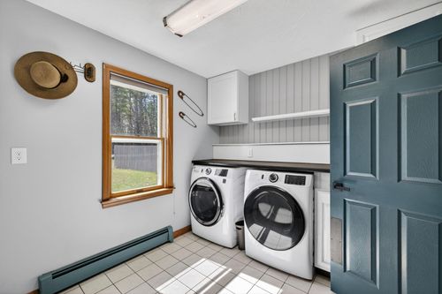 21 Emerald Dr, Laconia, NH, 03246-3871 | Card Image