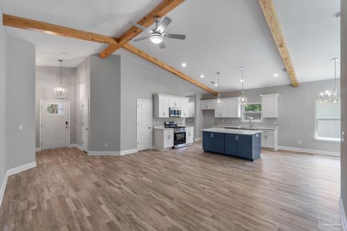 8302 Vickie St, Pensacola, FL, 32514-3828 | Card Image