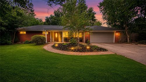 4210 White Oak Dr, Beavercreek, OH, 45432-1850 | Card Image