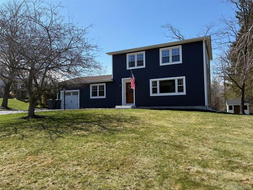 29 Lexington Ave, Highland Mills, NY, 10930-3039 | Card Image