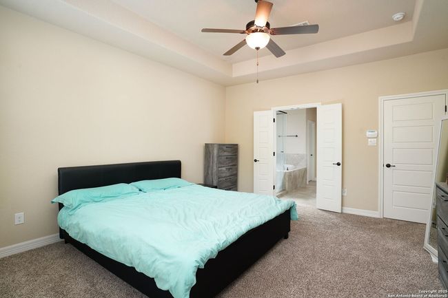 228 Comanche Trl, House other with 4 bedrooms, 3 bathrooms and null parking in Cibolo TX | Image 16