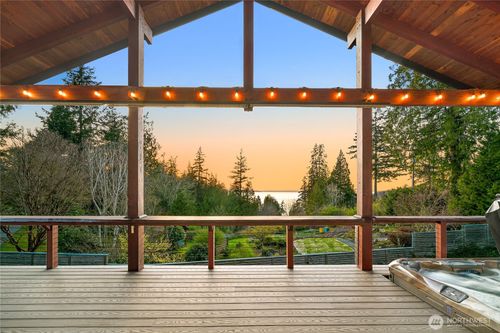 229 Chuckanut Point Rd, Bellingham, WA, 98229-8978 | Card Image