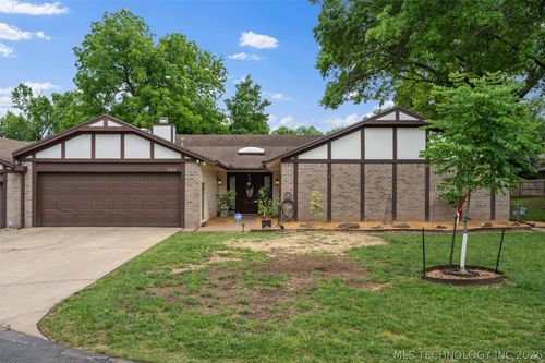 1555 Pecan Pl, Bartlesville, OK, 74003-6023 | Card Image