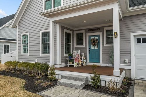 178 Newport Beach Dr, Portsmouth, RI, 02871-1987 | Card Image