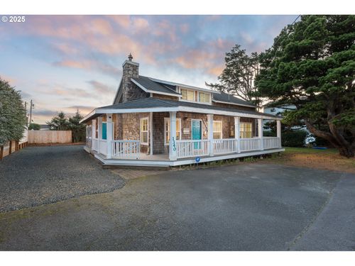 1340 Nw 15th St, Lincoln City, OR, 97367-3326 | Card Image