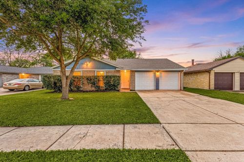 2781 Glen Haven Dr, League City, TX, 77573-4332 | Card Image