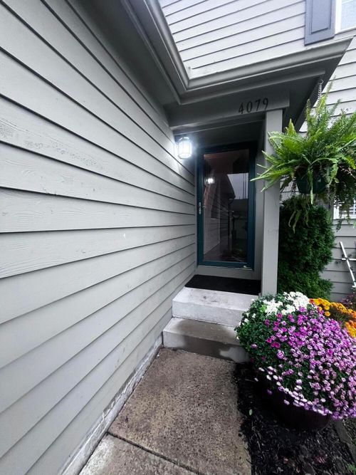 62b-4079 Blendon Point Dr, Columbus, OH, 43230-7810 | Card Image