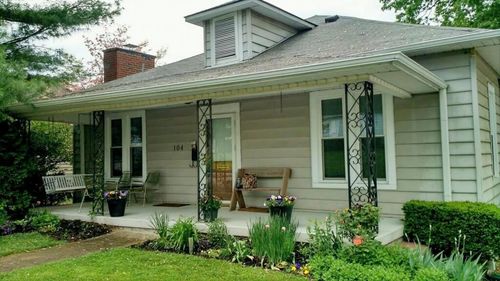 104 S Walnut St, Wilmore, KY, 40390-1332 | Card Image