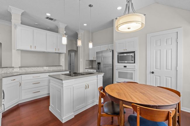 6432 Stone Creek Ter, House other with 3 bedrooms, 2 bathrooms and null parking in Fort Worth TX | Image 11