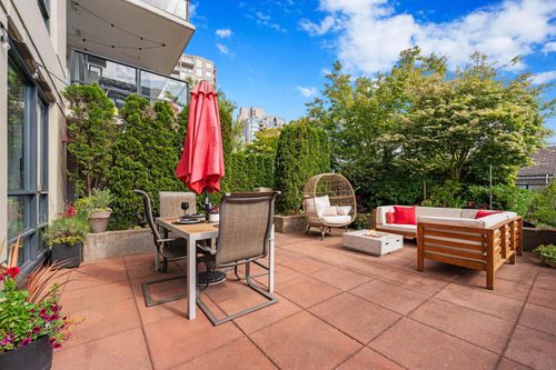405-1 Renaissance Sq, New Westminster, BC, V3M0B6 | Card Image