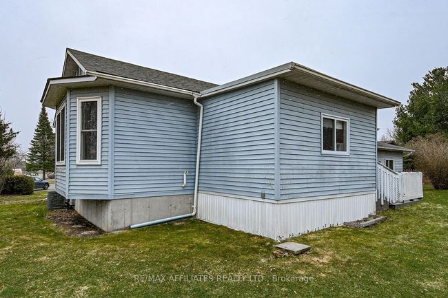 4 Otterdale Cres, House other with 2 bedrooms, 1 bathrooms and 2 parking in Smiths Falls ON | Image 36