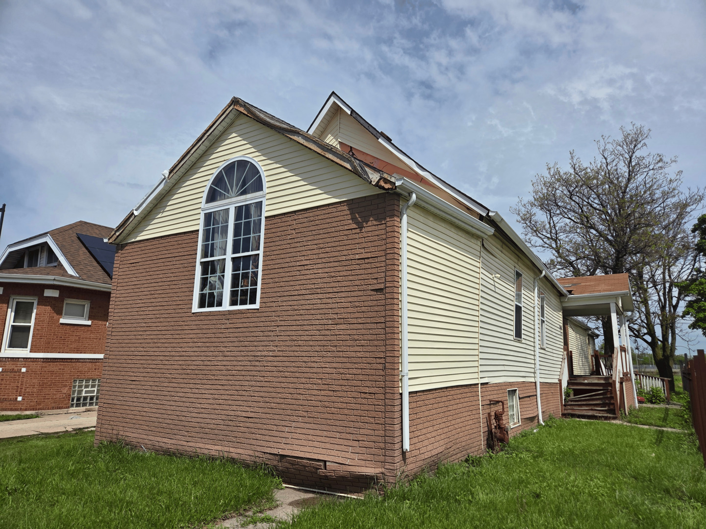 Commercial Sale in Chicago 2