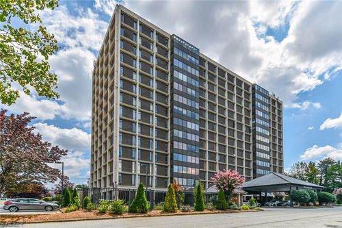 805-1101 N Elm St, Greensboro, NC, 27401-1316 | Card Image