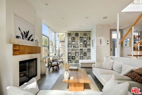 844 California Ave, Venice, CA, 90291-3789 | Card Image
