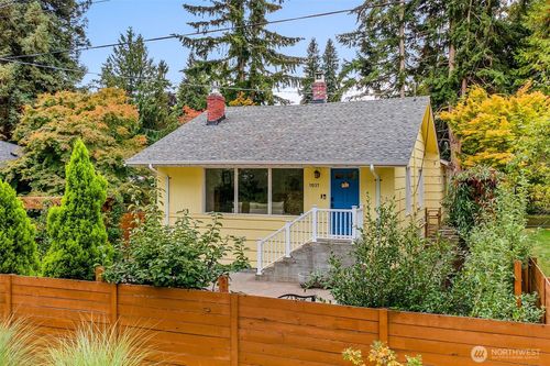 11037 Sand Point Way Ne, Seattle, WA, 98125-5845 | Card Image