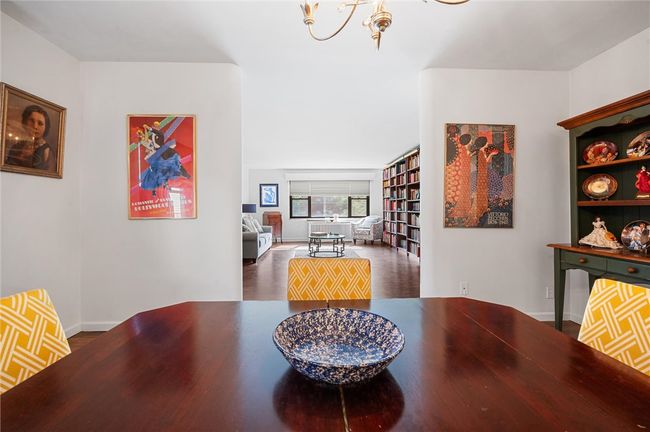 Dinging Room with a view, perfect for entertaining. | Image 17