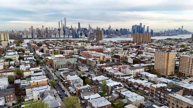 6607 Bergenline Ave, Home with 0 bedrooms, 1 bathrooms and null parking in West New York NJ | Image 27