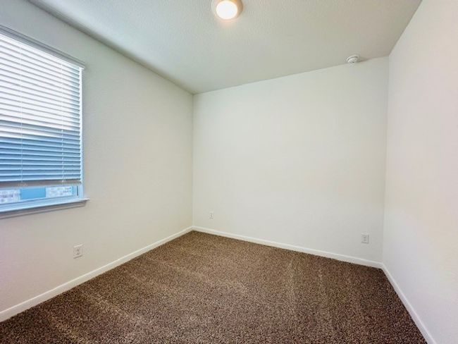 140 Corral Cv, House other with 4 bedrooms, 2 bathrooms and 2 parking in Kyle TX | Image 9