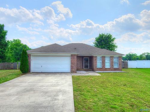 241 Misty Cove Ct, New Market, AL, 35761-7645 | Card Image