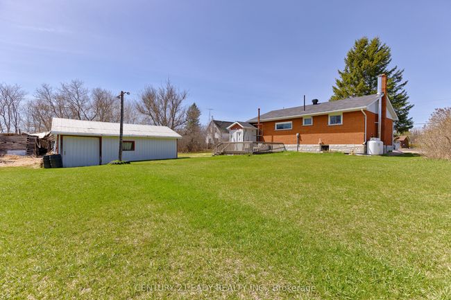 285 Foymount Rd, House other with 2 bedrooms, 1 bathrooms and 4 parking in Eganville ON | Image 4