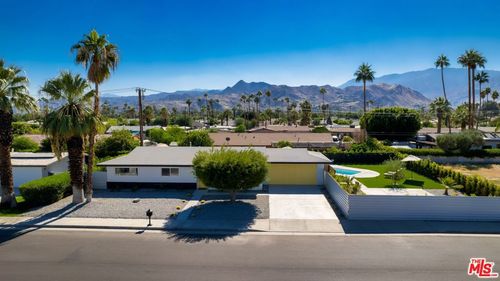 3841 E Camino Parocela, Palm Springs, CA, 92264-1329 | Card Image
