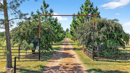 993 County Line Rd, Whitesboro, TX, 76273-7600 | Card Image