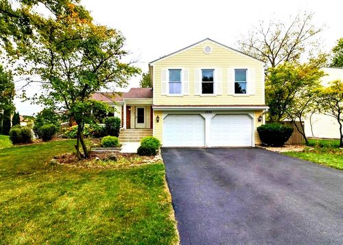 1332 Giese Rd, Batavia, IL, 60510-3365 | Card Image