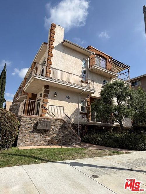 1-10809 Hortense, North Hollywood, CA, 91602 | Card Image