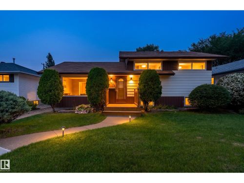 9012 Meadowlark Rd Nw, Edmonton, AB, T5R5W8 | Card Image
