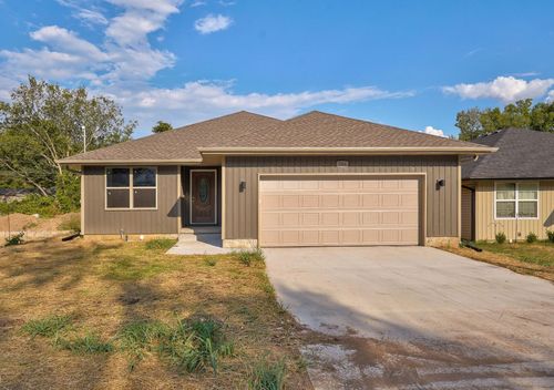 746 N Brown Ave, Springfield, MO, 65802-4452 | Card Image