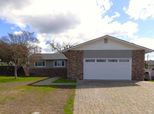 627 Shasta Ct, Dixon, CA, 95620-2730 | Card Image