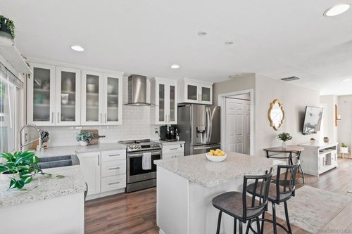 11401 Florindo Rd, San Diego, CA, 92127-1203 | Card Image