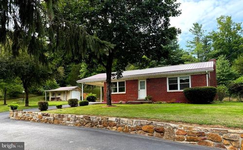 7 Circle Dr, PETERSBURG, WV, 26847-5516 | Card Image
