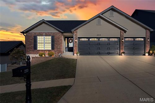 2210 Providence Park Ln, Herculaneum, MO, 63048-1720 | Card Image