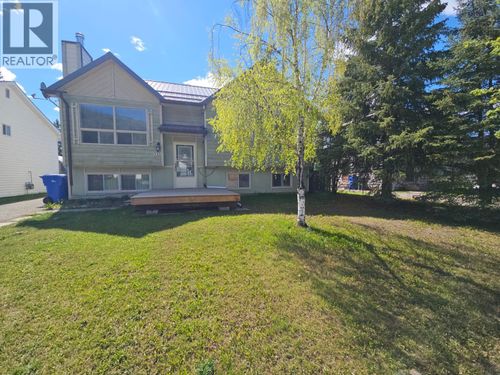 131 Bullmoose Cres, Tumbler Ridge, BC, V0C2W0 | Card Image